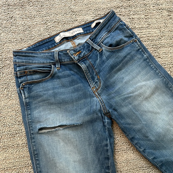 Ladies guess jeans - Picture 2 of 3